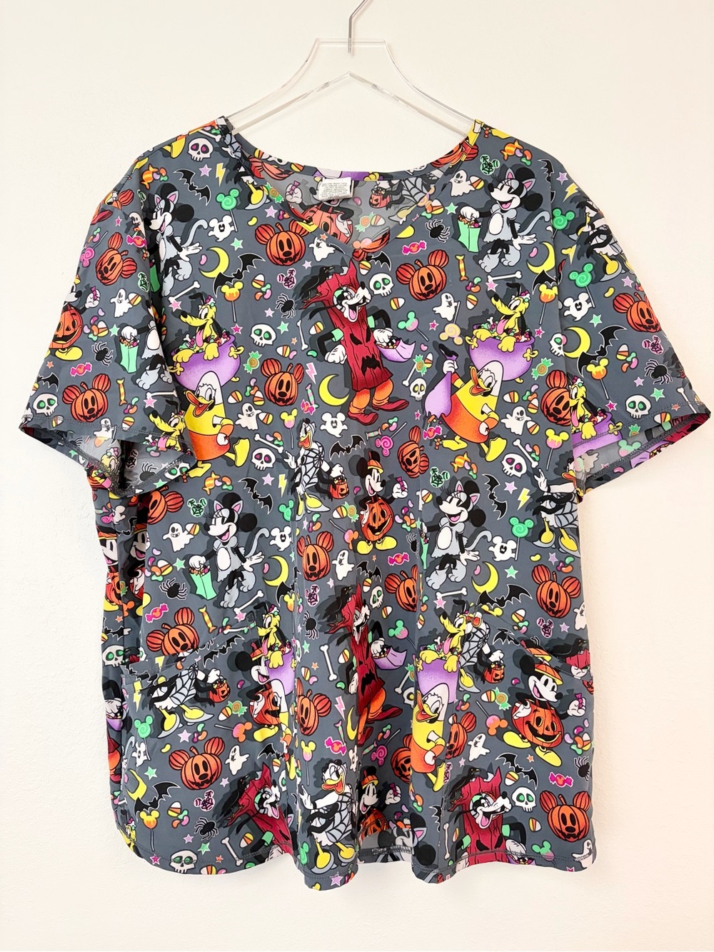 Disney Halloween Trick or Treat Scrub Top 3XL